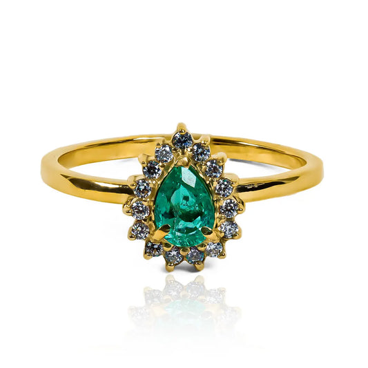  anillo de compromiso emerald rop small es una joya exquisita de Joyería Caracas. Hecho de oro 18k, cuenta con certificado de calidad y garantía para toda la vida. 